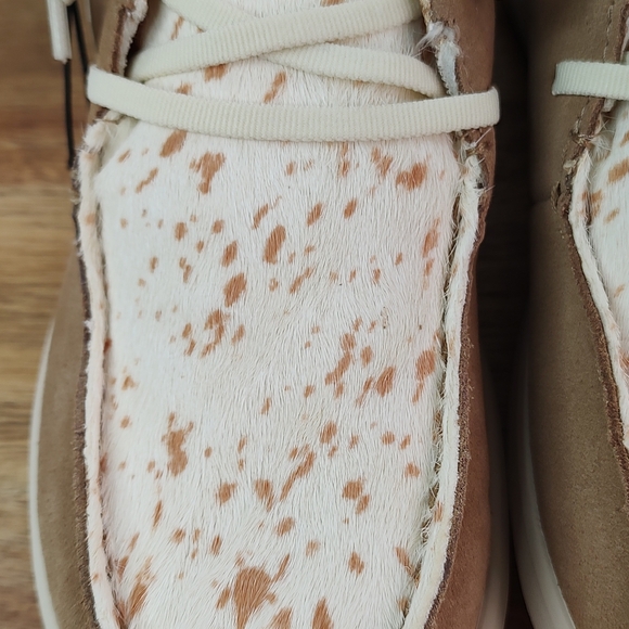 Ariat Women’s Slip On Shoes Cow Hair On Hide Top Suede Sides 10044589 - Picture 3 of 8